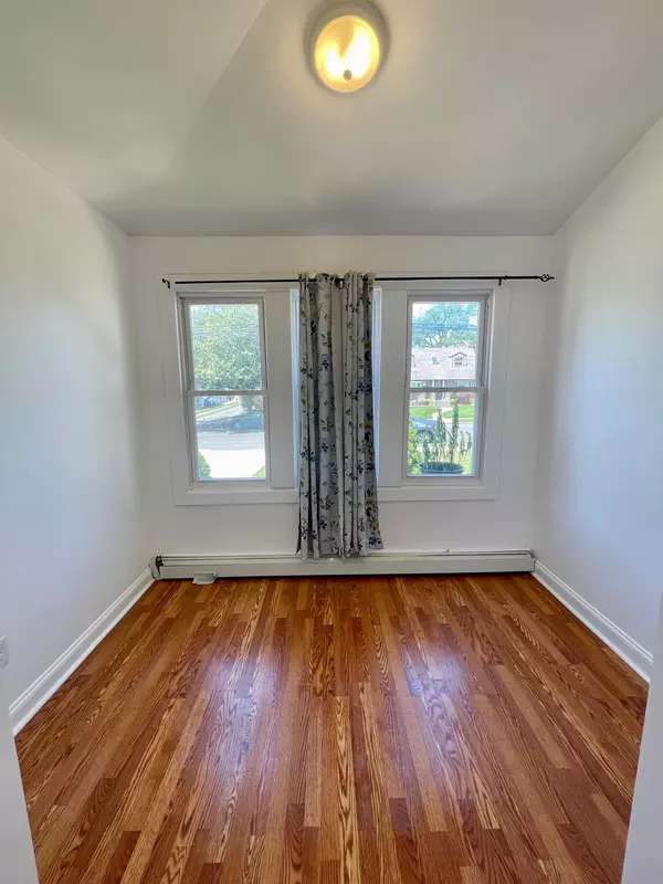 Valley Stream, NY 11581,58 7 ST