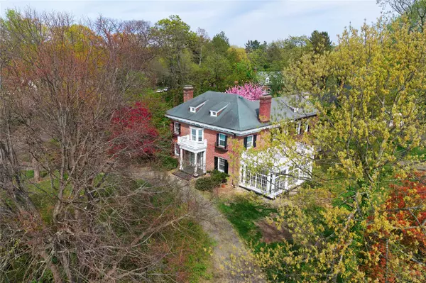 Manhasset, NY 11030,44 North DR