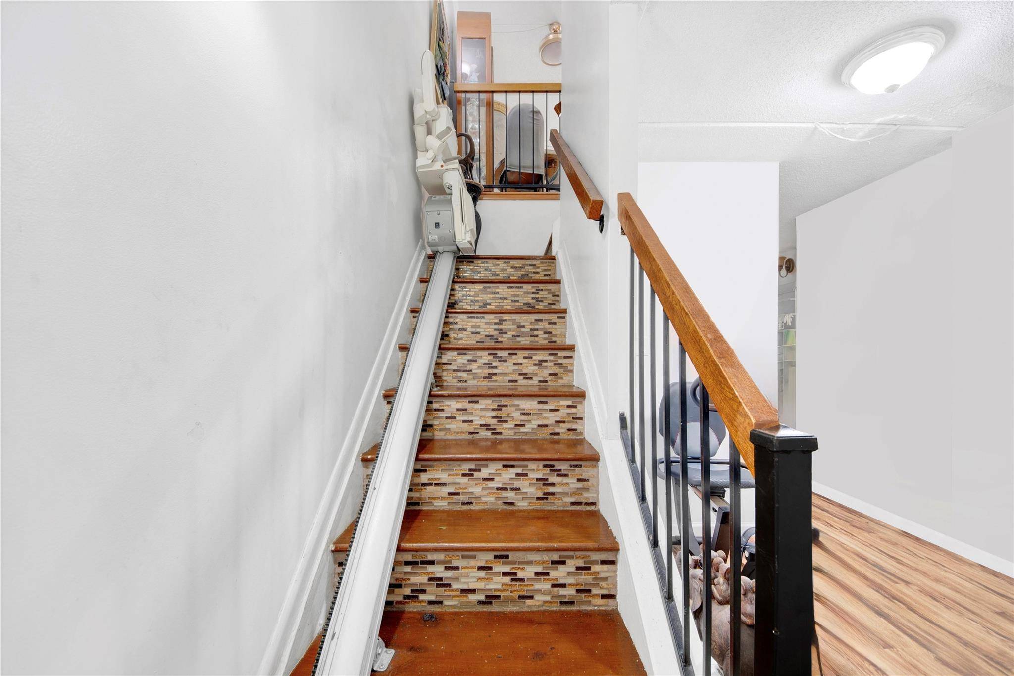 Bronx, NY 10473,643 Underhill AVE