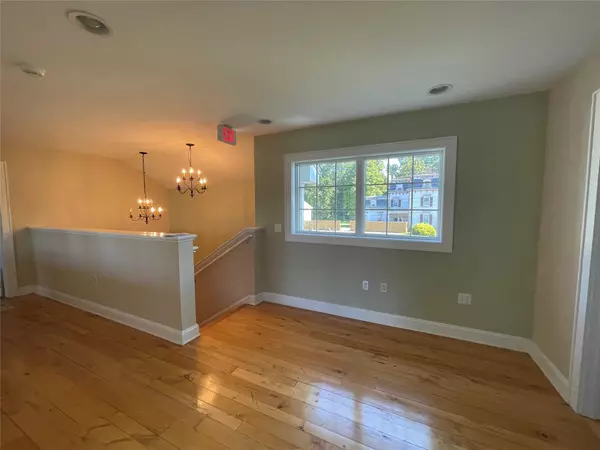 Hyde Park, NY 12538,4356 Albany Post Road