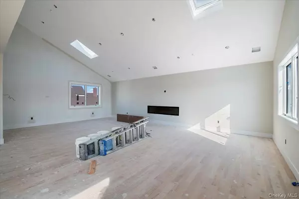 Long Beach, NY 11561,56 Oregon ST