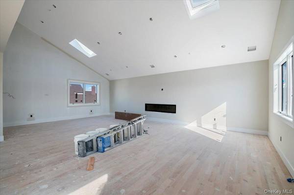 Long Beach, NY 11561,56 Oregon ST