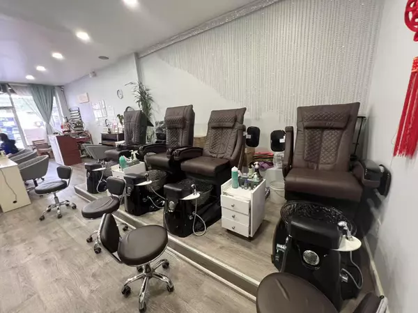 Flushing, NY 11355,44-07 kissena blvd