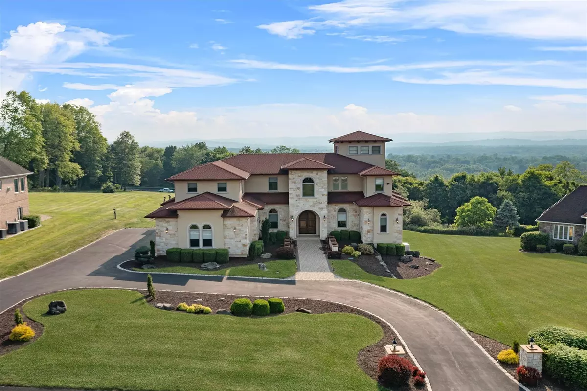 Wappingers Falls, NY 12590,18 Carmel HTS