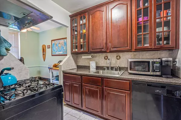 Forest Hills, NY 11375,67-35 Yellowstone Blvd #5P