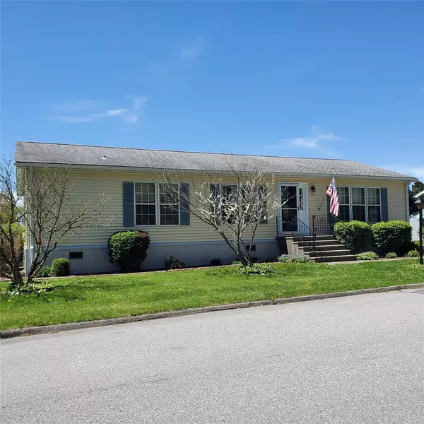 70 Kens WAY, Hyde Park, NY 12538