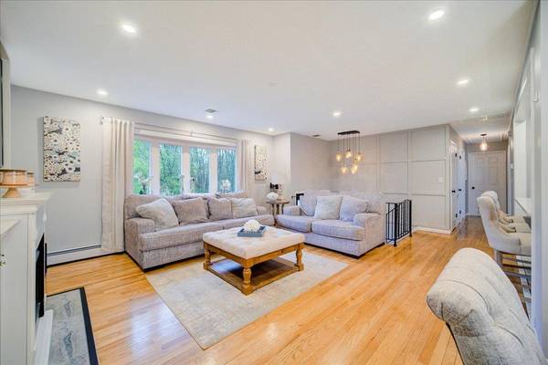 Wallkill, NY 12589,7 Lincoln DR