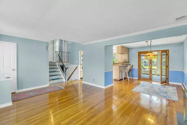 Hicksville, NY 11801,15 Albany