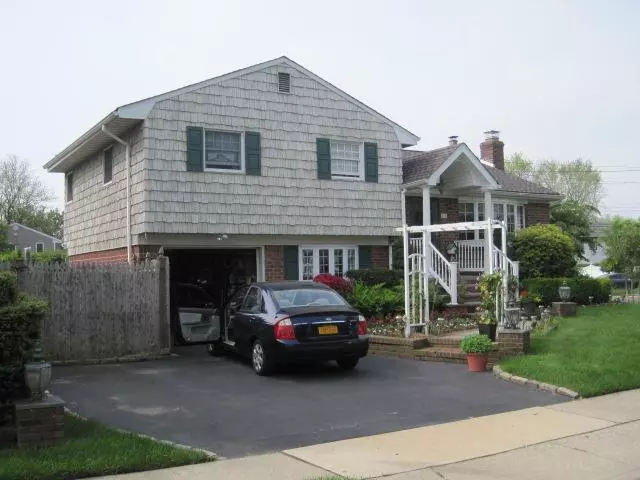Hicksville, NY 11801,15 Albany