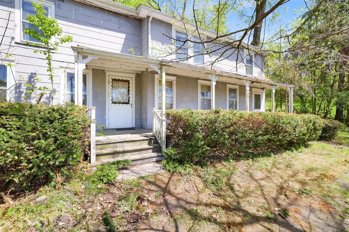 Milton, NY 12547,22 Milton TPKE
