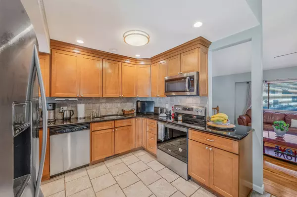 Medford, NY 11763,3011 Acorn AVE
