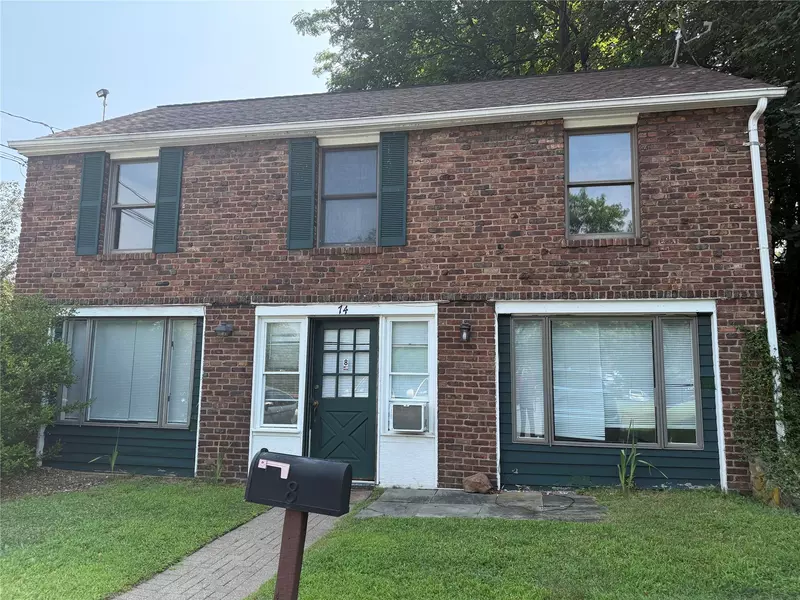 72 American Legion WAY #8, New City, NY 10956