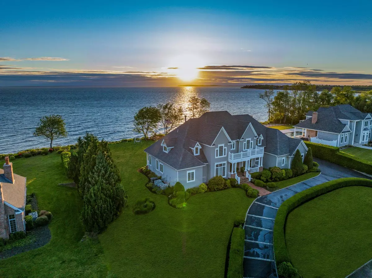 Orient, NY 11957,1640 Grandview DR