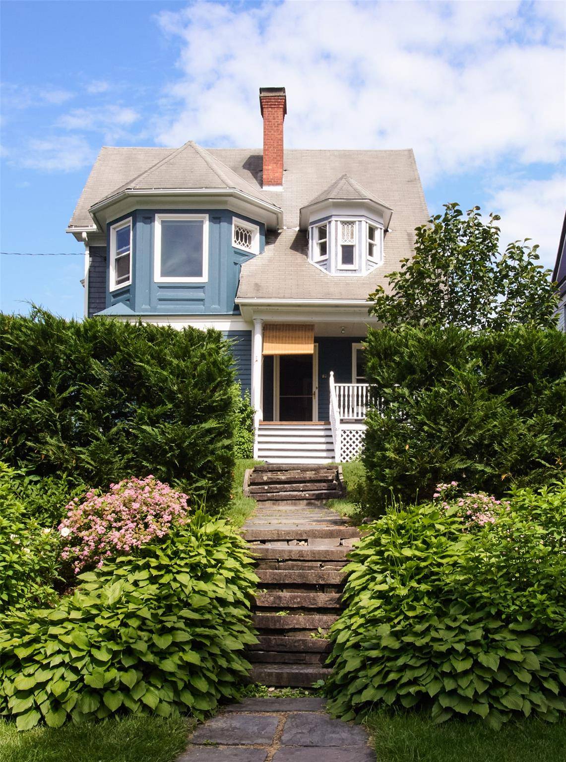Kingston, NY 12401,80 Clifton AVE