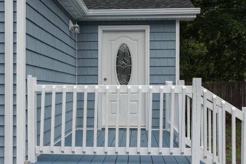 Holtsville, NY 11742,1044 Waverly AVE