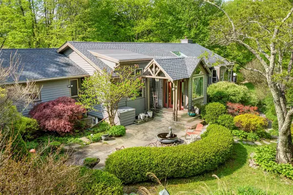Bearsville, NY 12409,279 Cooper Lake RD