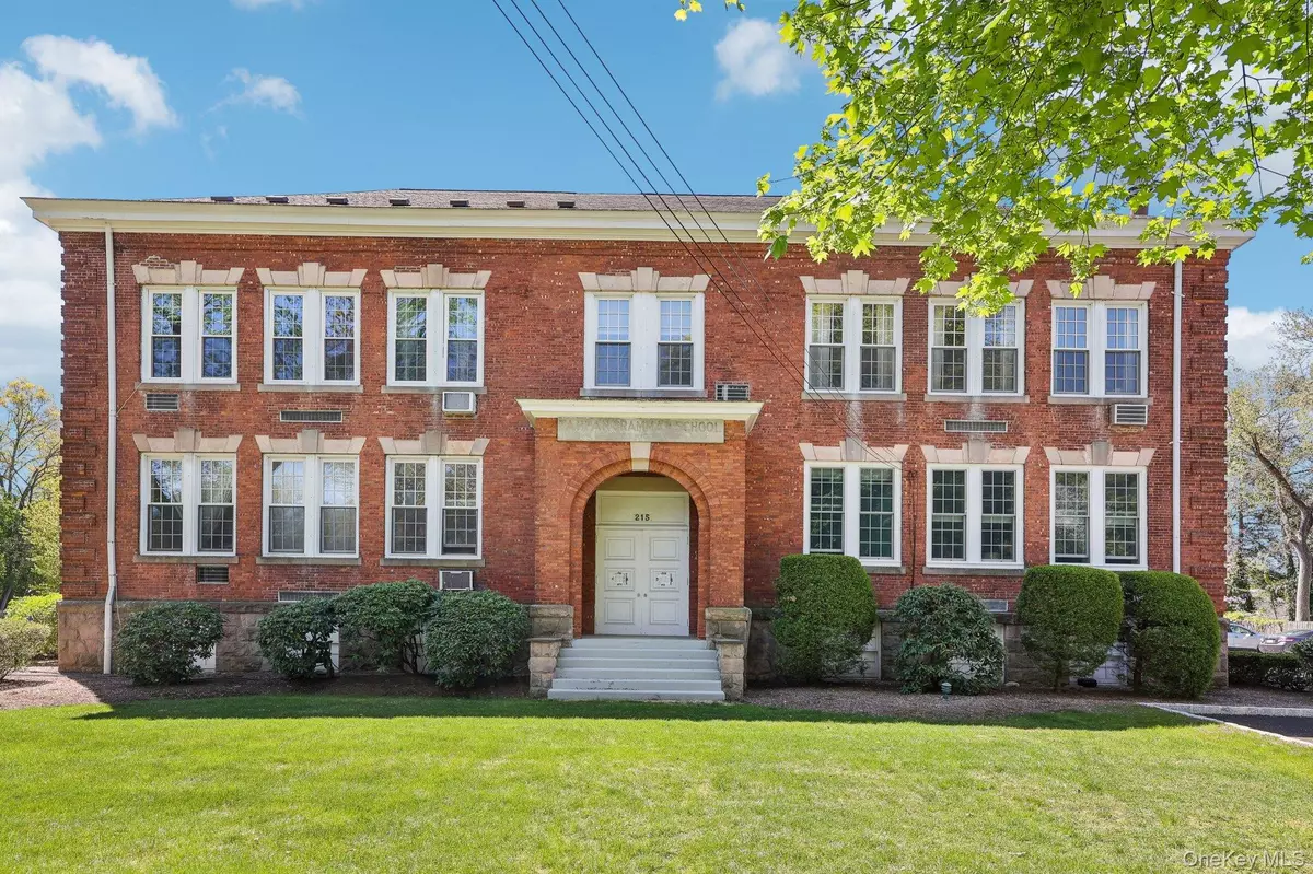 Tappan, NY 10983,215 Washington ST #19