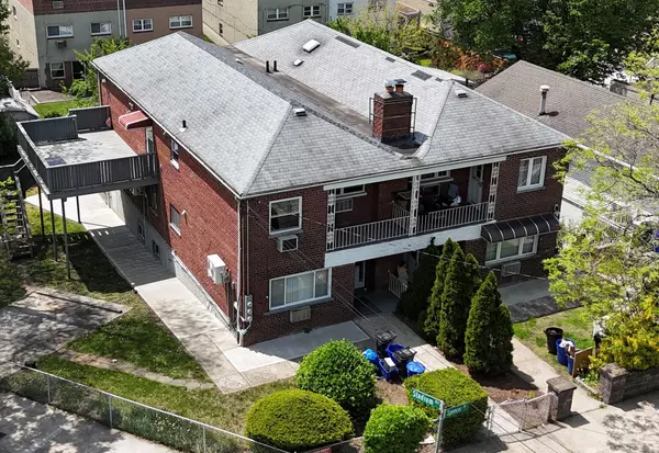 3210 Spencer DR, Bronx, NY 10465