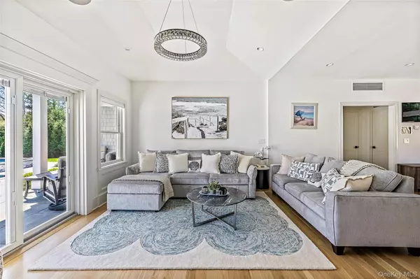 Quiogue, NY 11978,9 Jennifers PATH