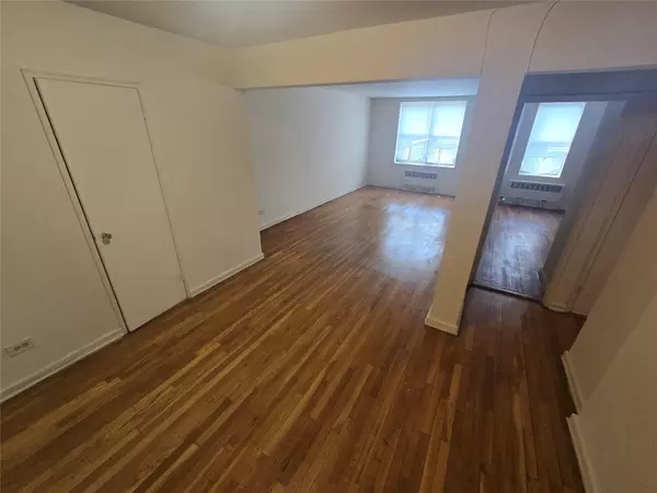 Bronx, NY 10460,1475 Thieriot AVE #4J