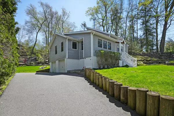 28 Alan RD, Danbury, CT 06810