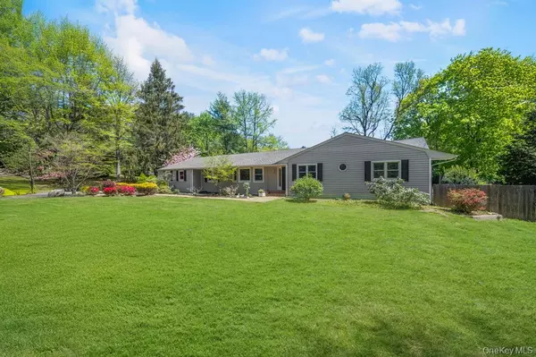 Fort Salonga, NY 11768,85 Meadow Glen RD