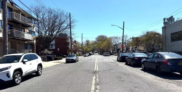 Brooklyn, NY 11234,1095 E 72nd ST #10