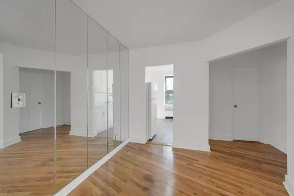 Yonkers, NY 10705,75 Lee AVE #3D