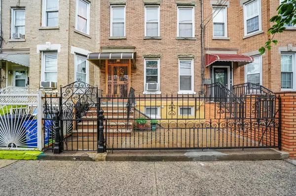 295 Autumn AVE, Brooklyn, NY 11208