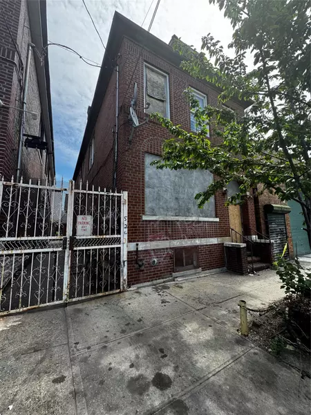 526 Barretto ST, Bronx, NY 10474