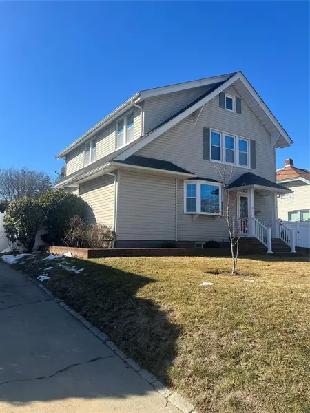 50 Roosevelt AVE, Freeport, NY 11520