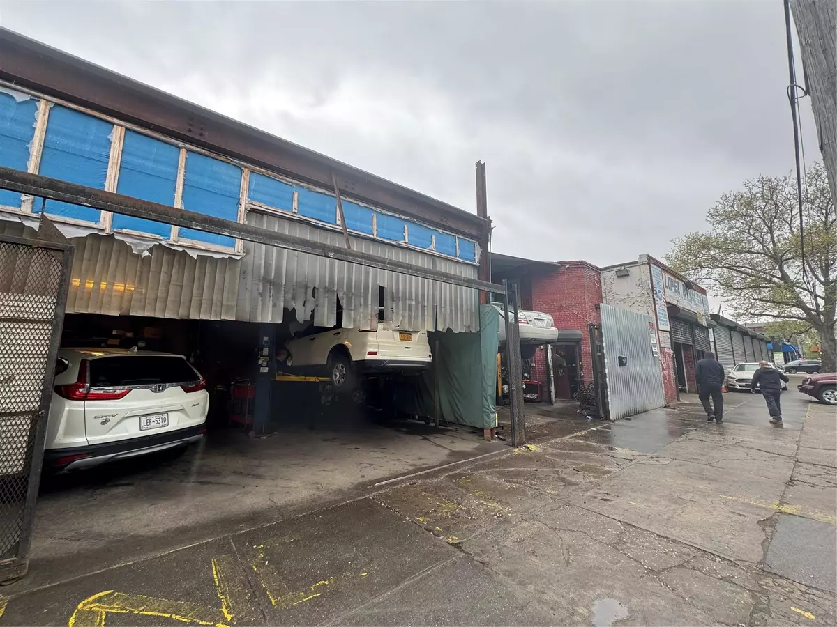 Brooklyn, NY 11232,739 3rd AVE