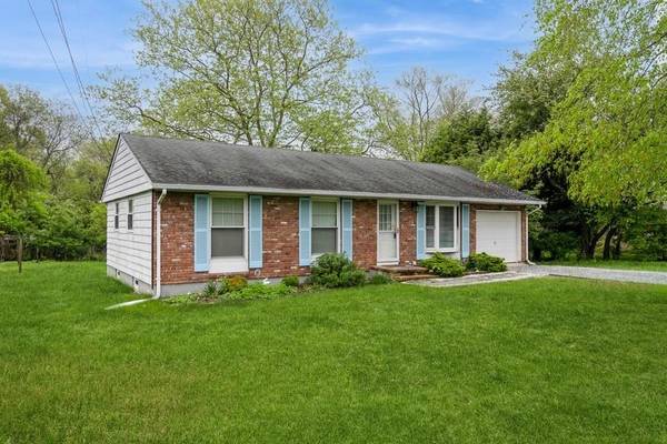 Southold, NY 11971,900 Cedar DR