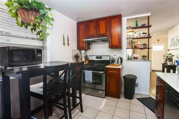 Scarsdale, NY 10583,82 Sprague RD
