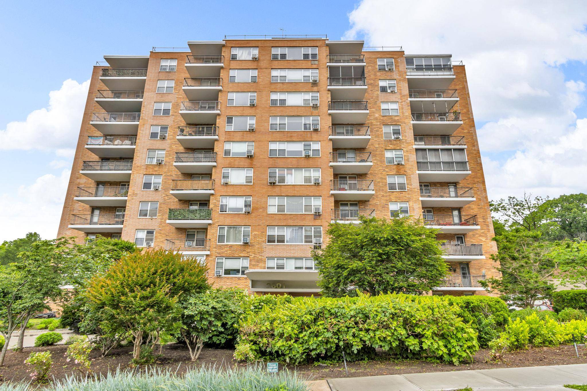2601 Henry Hudson Pkwy #5E, Bronx, NY 10463
