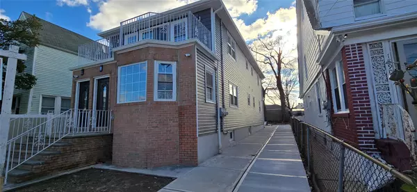 189-12 118 AVE, Saint Albans, NY 11412