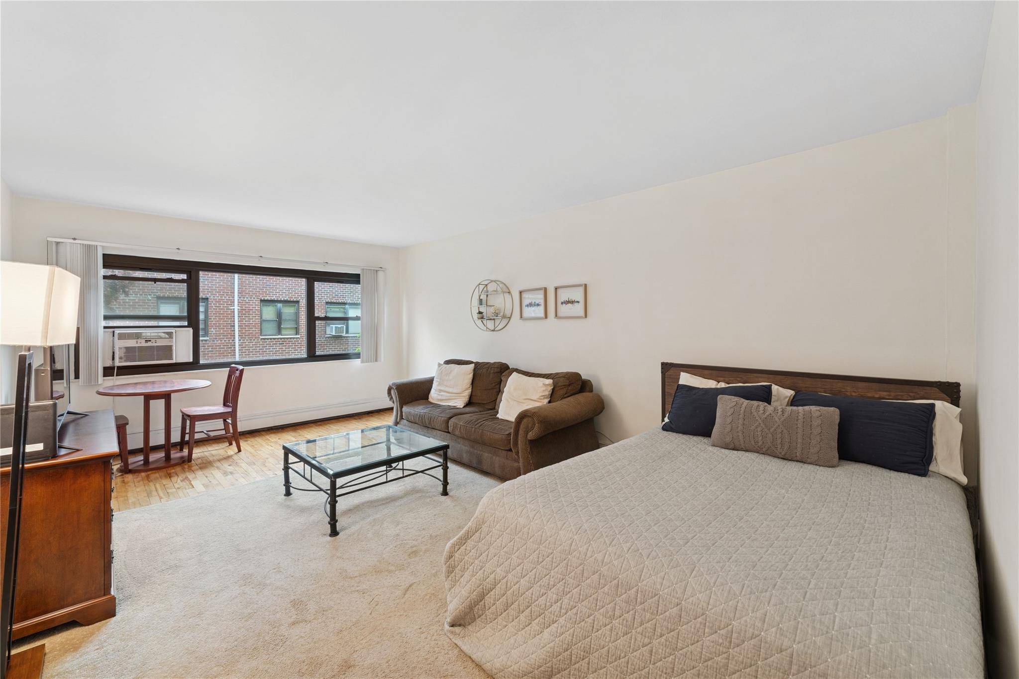 Floral Park, NY 11001,91 Tulip AVE #B1 - Carnation
