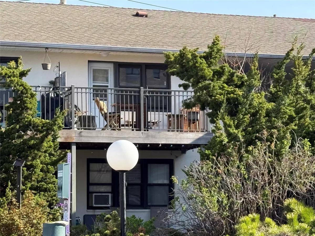 Long Beach, NY 11561,65 Broadway #9B