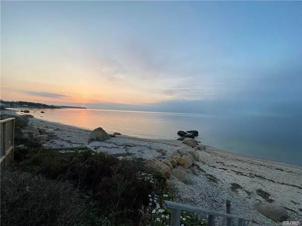 Greenport, NY 11944,57305 Route 48