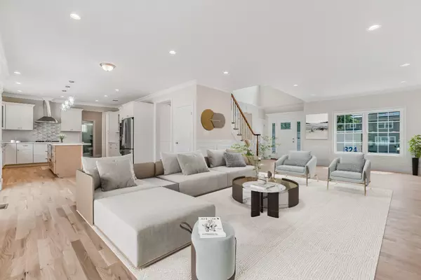 Massapequa, NY 11758,267 N Elm ST