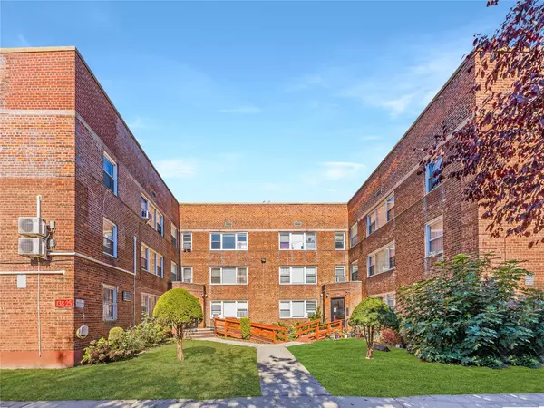 138-25 68 DR #3D, Kew Garden Hills, NY 11367