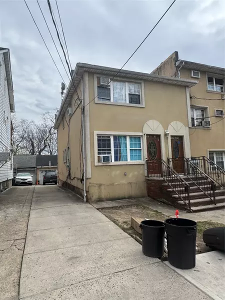 16116 Normal RD, Jamaica, NY 11432