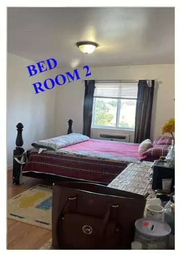 Hollis, NY 11423,197-21 Carpenter AVE #3G