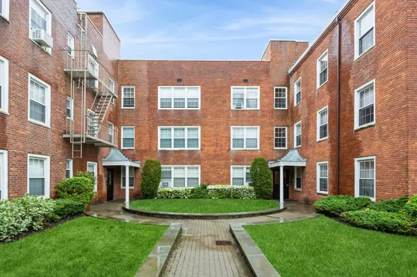 Larchmont, NY 10538,1815 Palmer AVE #3K