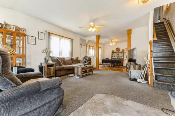 Kew Gardens, NY 11415,84-52 123 ST