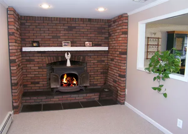 Selden, NY 11784,53 Blue Point RD