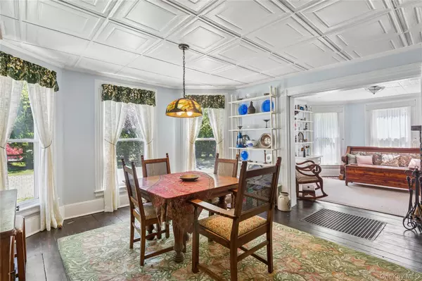 Jamesport, NY 11947,264 Washington AVE