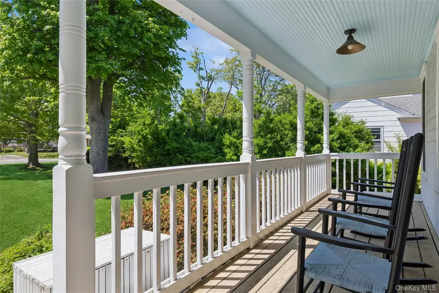 264 Washington AVE, Jamesport, NY 11947