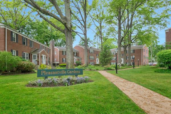 293 Manville RD #1H, Pleasantville, NY 10570
