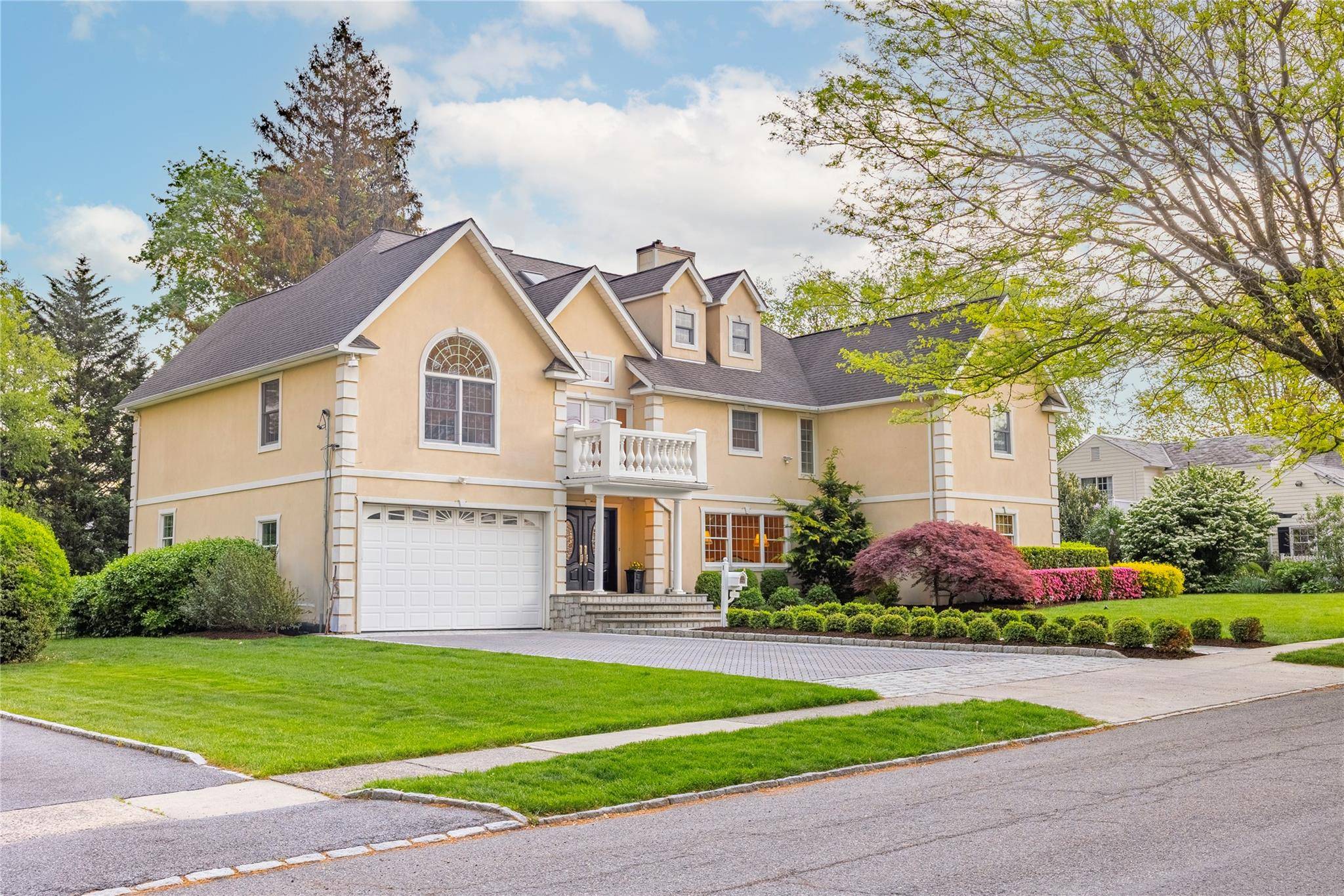 Pelham, NY 10803,668 Francis ST
